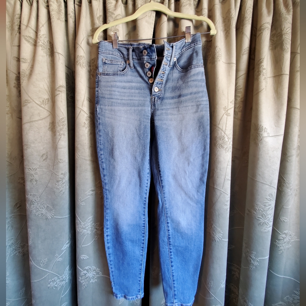 Lucky Brand Skinny Highrise